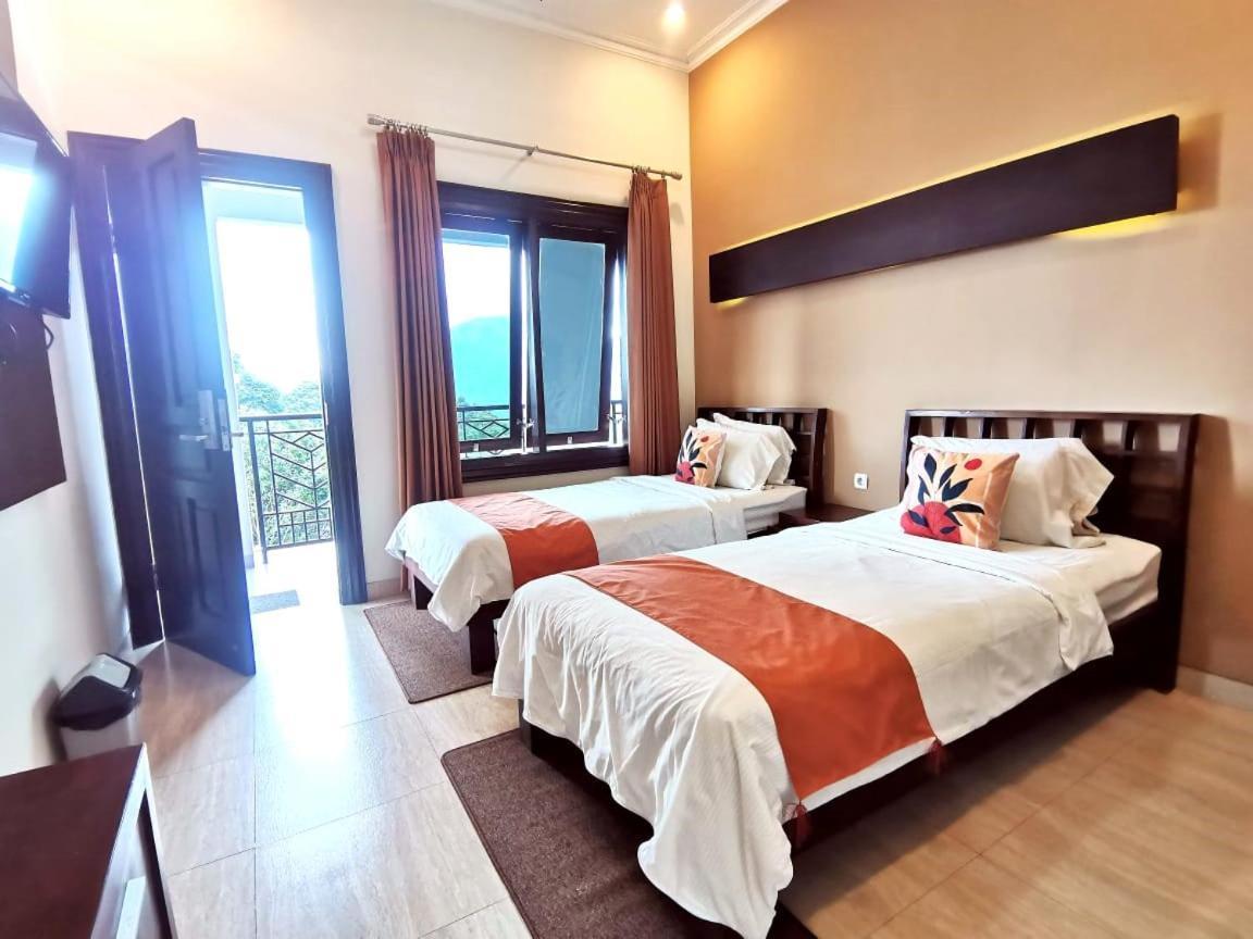 Avila Ketapan Rame Hotel Prigen ภายนอก รูปภาพ