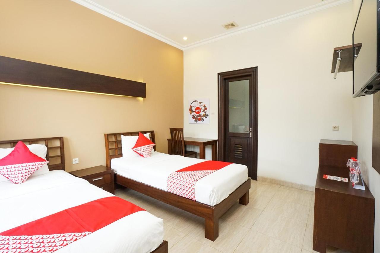 Avila Ketapan Rame Hotel Prigen ภายนอก รูปภาพ