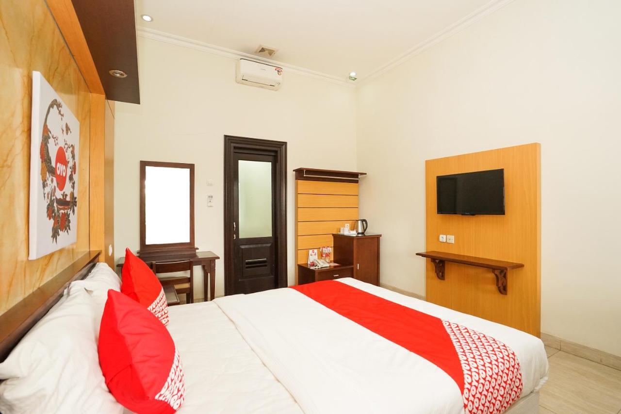 Avila Ketapan Rame Hotel Prigen ภายนอก รูปภาพ